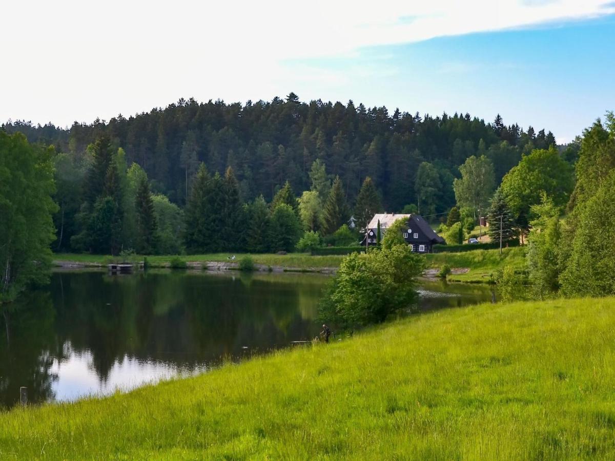 Home With Well Kept Fenced In Rice On The Shore Kyjov  Esterno foto